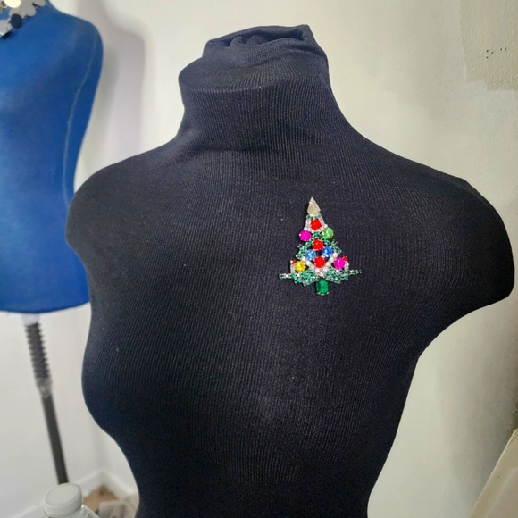 Statement Christmas Tree Multi Color Crystal Pin Brooch - Picture 5 of 5